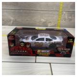 Winners Circle 1/24 Diecast Replica w/ Signature