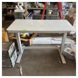 Tresanti Adjustable Height Desk