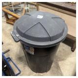 32-Gallon Trash Can (Poly) with Lid