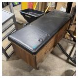 Lane Cedar-lined Trunk With Cushion Top - Approx 4