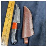 New Damascus steel knife with approximately 4-inch
