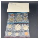 1977 United States Mint Uncirculated Coin Set; Ori
