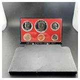 1976 U.S. Mint Bicentennial Proof Set featuring du