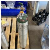 Compressed Gas Cylinder with Regulator