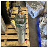 Compressed Gas Cylinder with Regulator