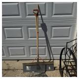 Snow Shovel & Yard Rake