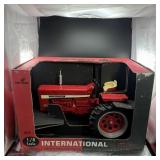 1/8 Scale International Farmall 856 Tractor