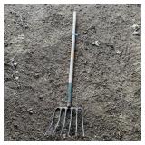 Six-tine Pitchfork
