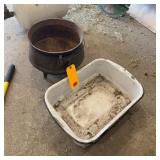 Cast Iron & Enamel Pan