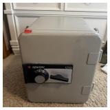 Sentry 1250 Safe w/ Combination