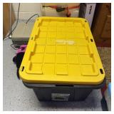 Commander Xxl 27-gallon Tote W/ Christmas Decorati