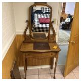 Antique Quarter-sawn Oak Vanity / Dressing Table W