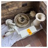 Assorted Fountain & Outdoor Decorations