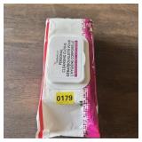 Bag of 64 cleaning cloths. See photos.