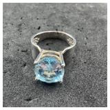 UTC Sterling Silver Blue Topaz Ring  Size 7  5.1