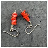 Sterling Silver Coral Earrings  2.9g / Approx. 0.