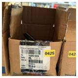 5/8-inch threaded rod. See photos.