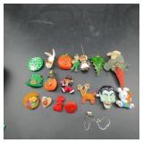 Holiday Pins And Brooches Lot, 15 Pieces