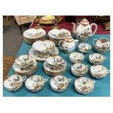 (40) Pieces Kutani dinnerware, Vaisselle