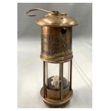 Reproduction miner's lamp. Rï¿½plique dï¿½une lampe