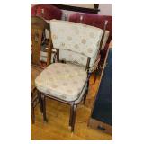 (6) Kitchen Chairs & Table w/Leaf