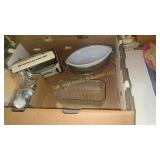 Box of Kitchen Items (BS)