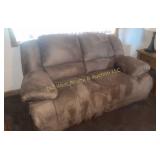 Loveseat - Very Nice!