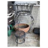 Plant Stands & Flowerpot