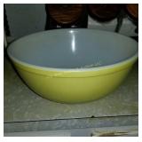 Yellow Pyrex Bowl (K)