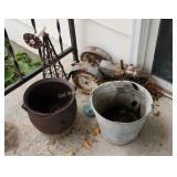Pot, Bucket & Yard Decor (O)