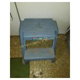 Step Stool (P)
