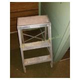 Step Stool (P)