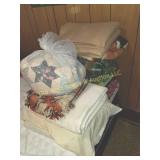 Blankets & Bedding (B)