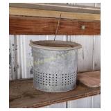 Minnow Bucket & (2) Fishing Stools (G)