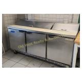 Beverage- Air SPE72-18 Sandwich/Salad Fridge