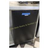 Galanz 2.5 cu ft Refrigerator