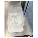 Tray & (3) Plastic Measuring Cups