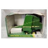 John Deere 566 Round Baler 1:16 (#329)