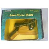John Deere Blade (#525)
