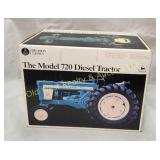 John Deere 720 Diesel Tractor 1:16 (#410)