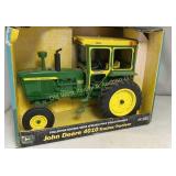 John Deere 4010 Tractor 1:16 (#604)