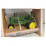 John Deere 40th Anniversary Tractor 1:16 (#597)