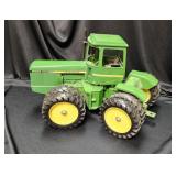 John Deere 8650 Tractor 1:16