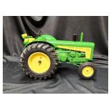 John Deere 830 Diesel Tractor 1:16