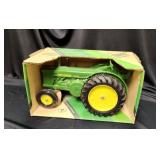 John Deere R Tractor 1:16
