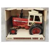 International 1456 Tractor 1:16 (#407)