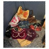 Pile of Purses & Bags (B)