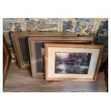 Assorted Wall Hangings (DR)