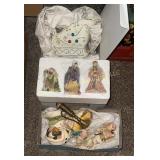 Assorted Christmas Items (FR)