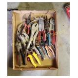 Box of Pliers & Vise Grips (G)